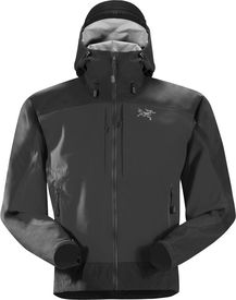 De chez Arcteryx, la Alpha Comp Hoody.