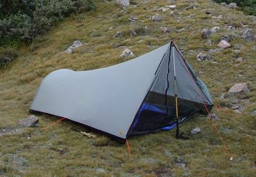 La Squall Classic, tente ultra légère 2 places de Gossamer Gear