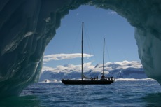 A LA VOILE EN ANTARCTIQUE
