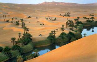 Dunes et lacs de l'Ubari