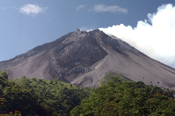 Eruption en Indonésie 