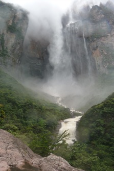 EXPLORATION AU RORAIMA ET SALTO ANGEL