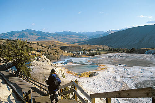 Geysers et glaciers du Wyoming au Montana