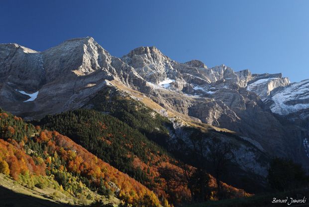 LA GRANDE TRAVERSEE DES PYRENEES par  la route des Cols.
 