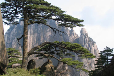 Montagnes mythiques et villages traditionnels