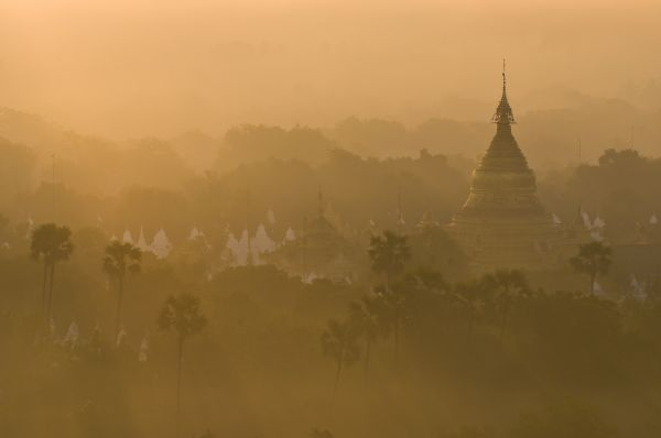 Myanmar - L'or des pagodes
