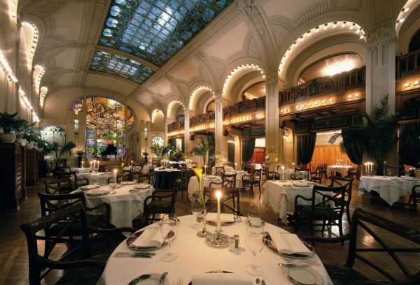 Saint-Pétersbourg - Dans la légende du Grand Hotel Europe