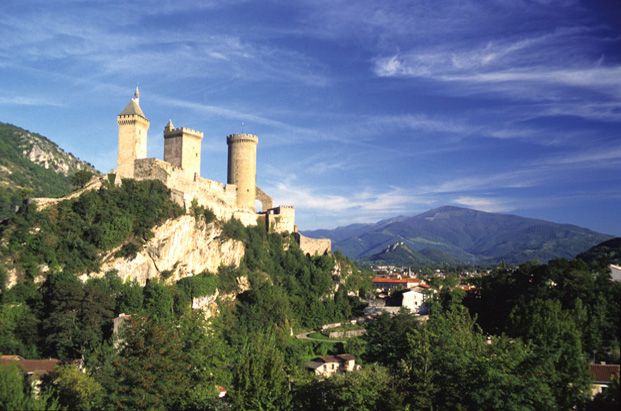 TRAVERSÉE DU PAYS CATHARE, forêt, garrigue et châteaux
<